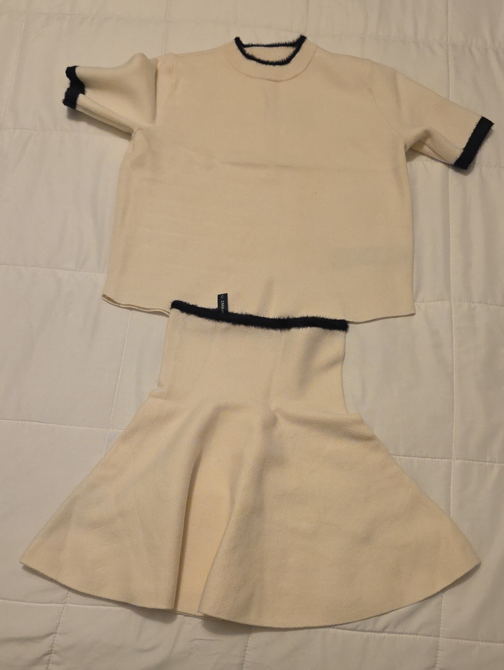 Zara Cream Knit Skirt Set with Black Trim